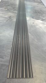 ⁦חיפוי קיר סרגלים שחור⁩ – תמונה ⁦2⁩