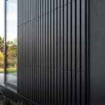 חיפוי חיצוני שחור