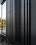 חיפוי חיצוני שחור